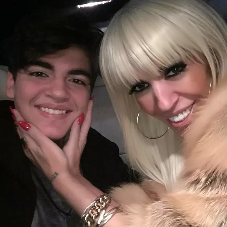 VIDEO EXCLUSIV/ Raluca Bădulescu, față în față cu ieșirile adolescentine ale fiului său. „Noi l-am vrea iar mic, mic”