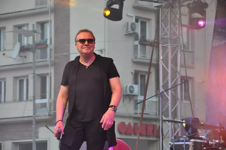 Trupa VH 2, băgată la naftalină. Gabriel Cotabiță nu mai poate susține un concert