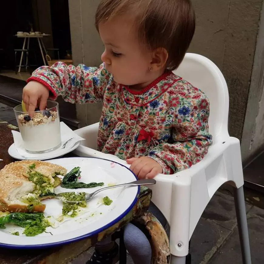  Fetița Amaliei Enache a crescut. Alma a cucerit internetul cu o imagine realizată în Italia