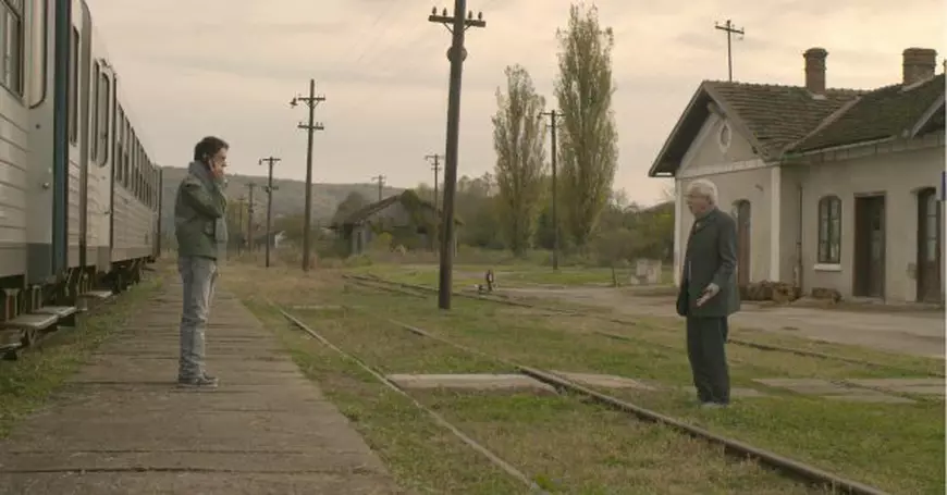 Iura Luncaşu se reîntoarce la comedie, din 8 decembrie, cu ,,Ghinionistul”