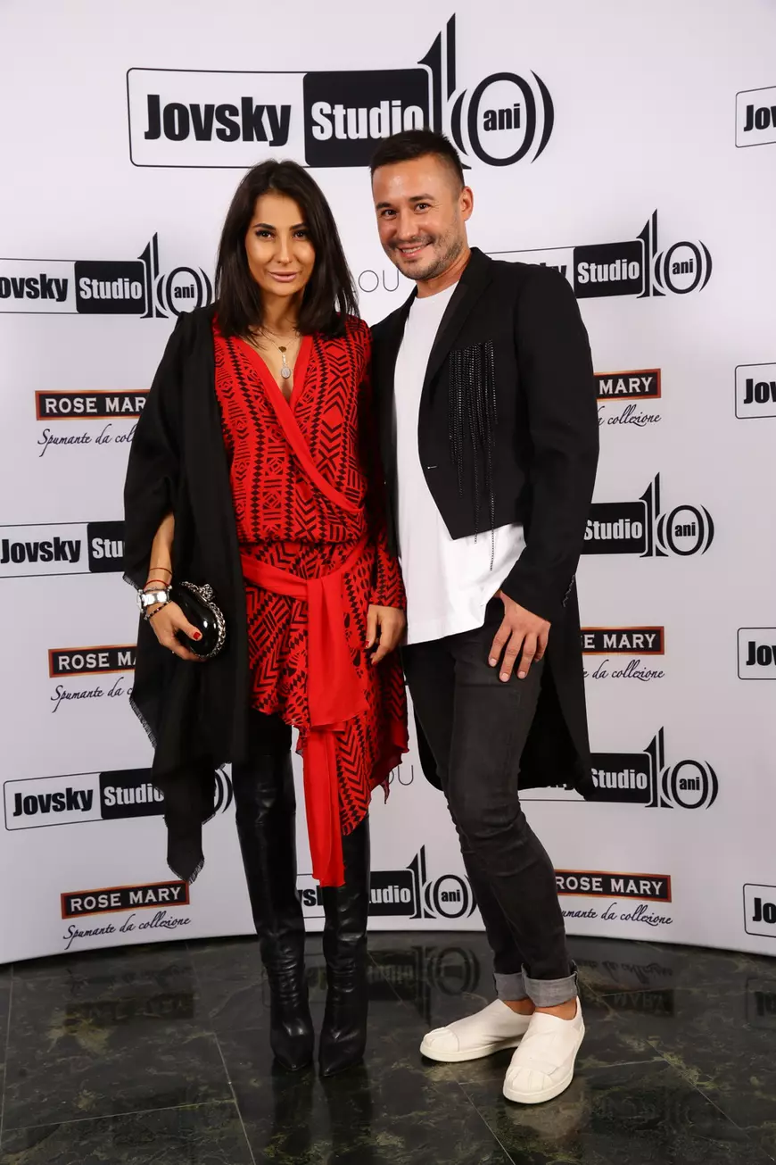 VIDEO EXCLUSIV/ Hairstyliștii au comentat coafurile de la Media Music Awards 2017. „Mergeau mai multe coafuri pentru acest tip de eveniment”