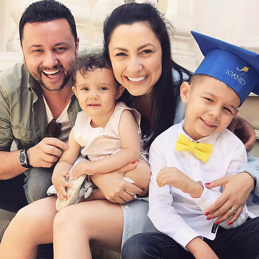 VIDEO EXCLUSIV/ Andra și Cătălin Măruță le-au făcut copiilor conturi pe site-urile de socializare. ”Așa îi securizăm”