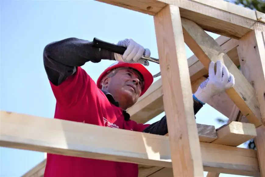 FOTO: Cel mai mare eveniment de construcție accelerată organizat vreodată în Europa: 36 de case în cinci zile