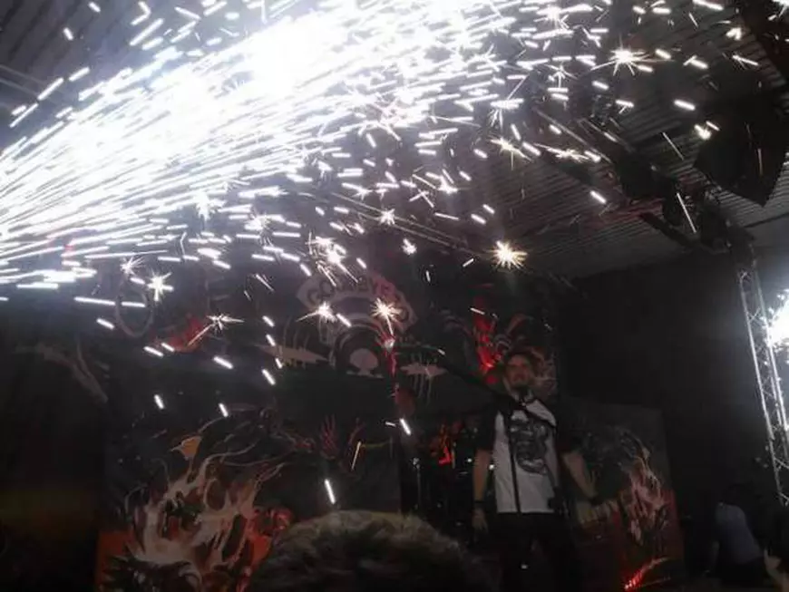 VIDEO/ Victor Dobre, fost barman în Colectiv, se luptă cu amintirile, dar merge înainte : „Atunci am fost cu exact un pas înaintea morții”