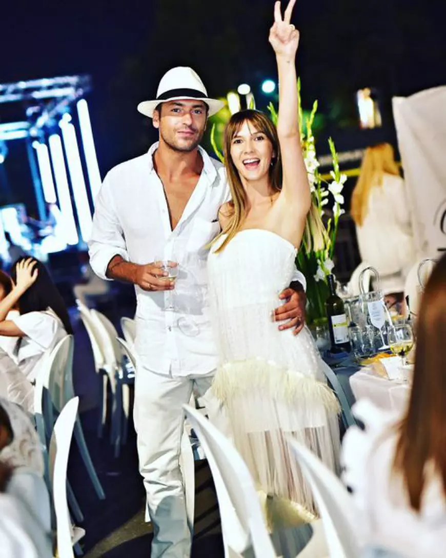 EXCLUSIV/ Adela Popescu i-a stricat lui Radu Vâlcan surpriza de a o cere de nevastă. Destăinuiri despre un moment...penibil