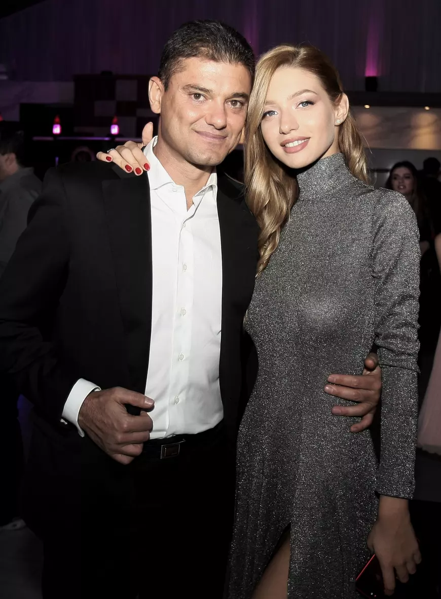 VIDEO EXCLUSIV/ Cristian Boureanu știe mai bine ce haine să poarte iubita lui. „Bărbații observă rochiile pentru că se gândesc ce or să dezbrace”