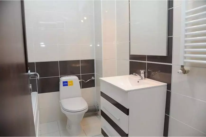 Apartament cu 2 camere în Berceni, zona Apărătorii Patriei