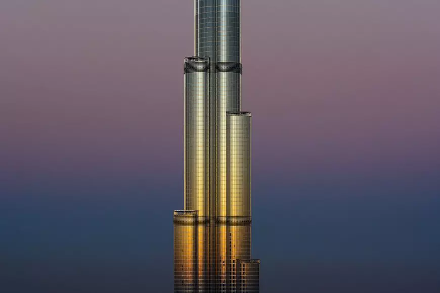 Alpiniști utilitari pe Burj Khalifa