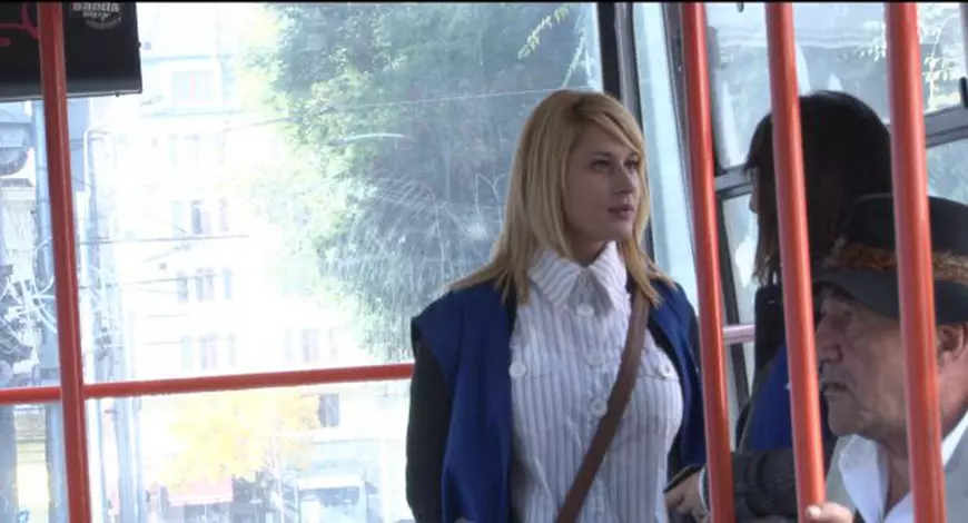 Cele mai tinere controloare de la RATB au în jur de 30 de ani