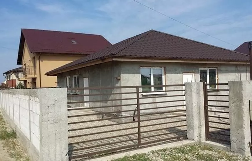 Casă de vânzare în Domnești