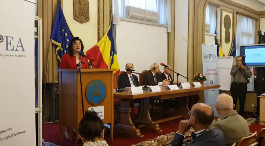 Cercetătorii vor să îi consilieze pe politicieni ca să nu mai facă legi „bâjbâite”