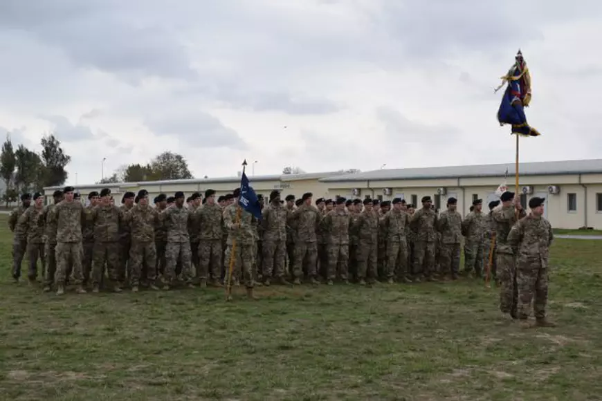 Ceremonia de primire a detașamentului american