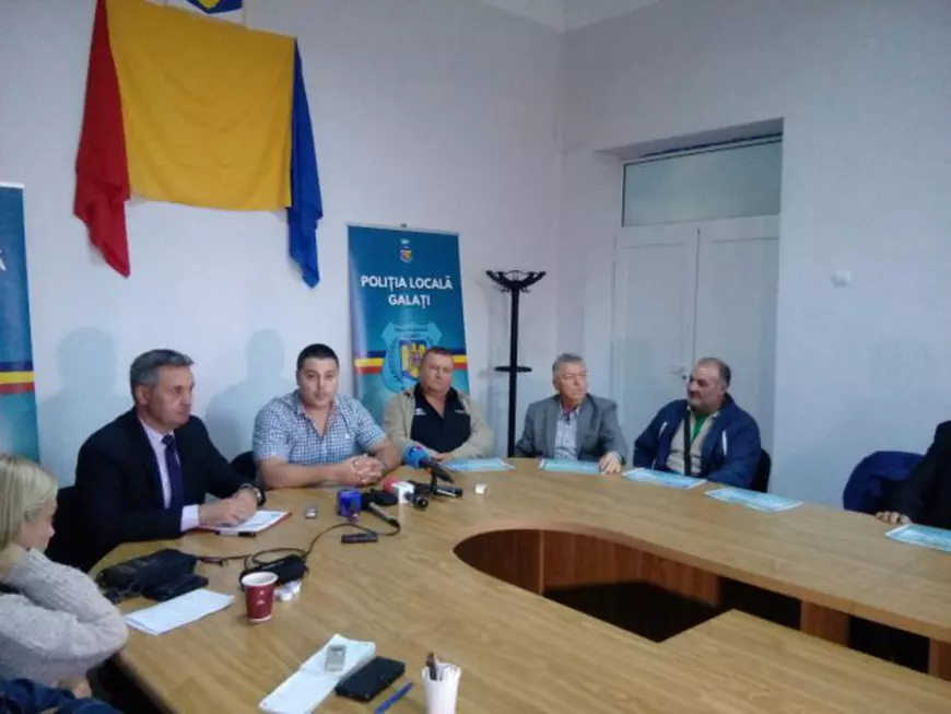 La Galați se caută voluntari pentru misiuni comune cu polițiștii locali; printre înscrişi, un taximetrist care le-a mai dat informații agenților