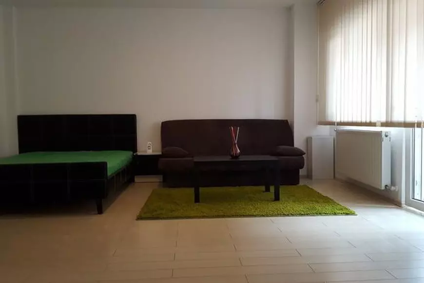 Vrei spațiu și dotări premium, dar nu ai bani de chirie? Iată alternativa: o garsonieră de lux ieftină cât un apartament cu 2 camere