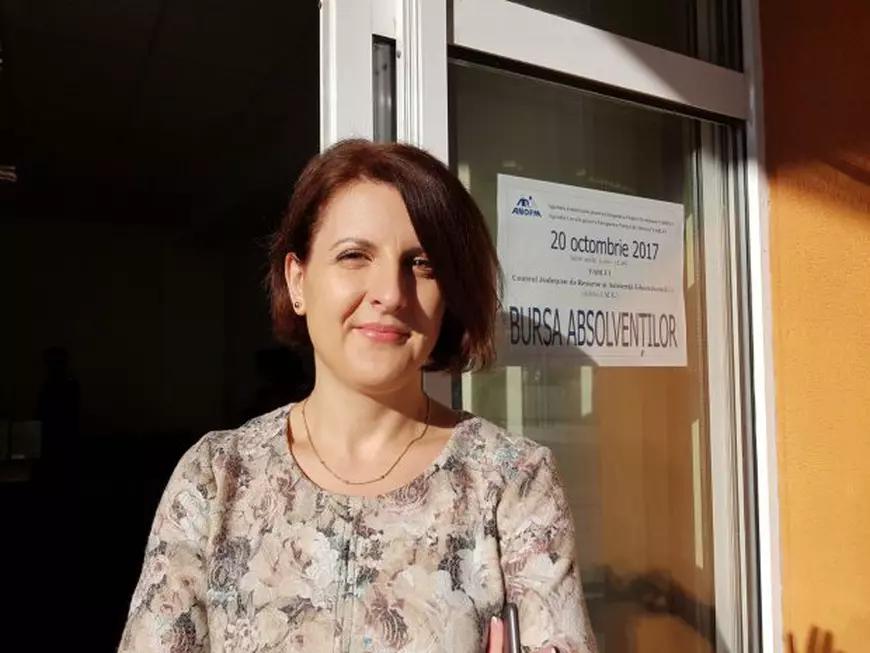 REPORTAJ: Campionii șomajului din România au tratat cu dispreț bursa locurilor de muncă pentru absolvenți de la Vaslui| GALERIE FOTO