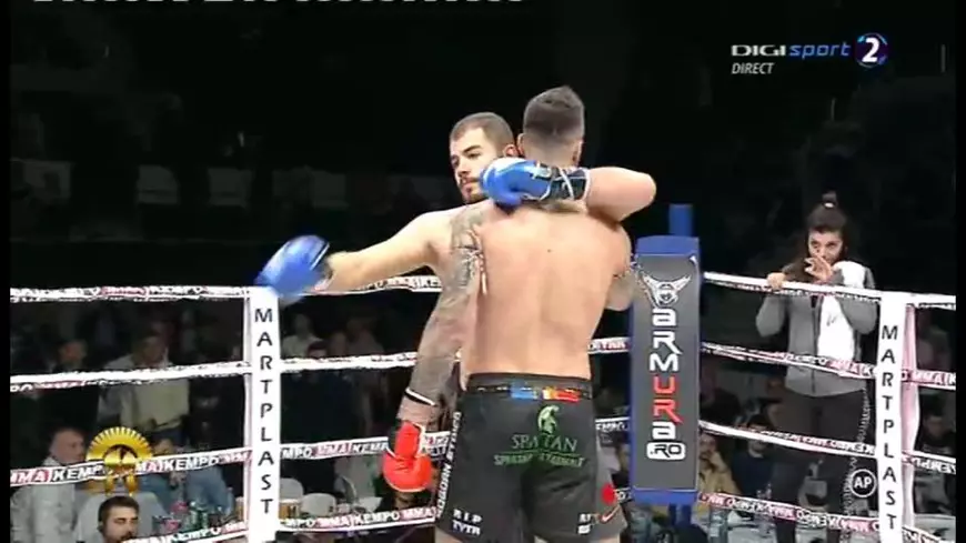 Adversarul luptătorului Bogdan Stoica, în doliu. Tatăl său a murit înainte de a intra în ring la o gală