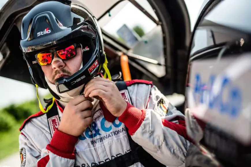 Cășuneanu Jr. sare în apărarea ”regelui asfaltului”. “Tata e terorizat, nu mai rezistă!”