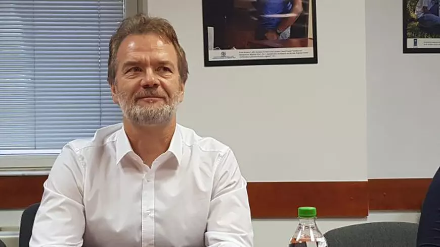 Hackerii atacă online, adună averi uriașe și își cumpără în viața reală case și mașini de lux. România este în centrul luptei împotriva infractorilor cibernetici