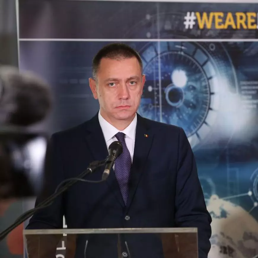Mihai Fifor, ministrul Apărării