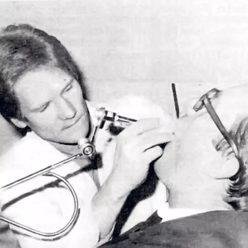 Cum l-a traumatizat Boloni pe Ilie Dumitrescu: ”Să nu-l mai văd în halatul ăla alb!”. Viorel Păunescu are altă variantă: ”Avea mână de aur”