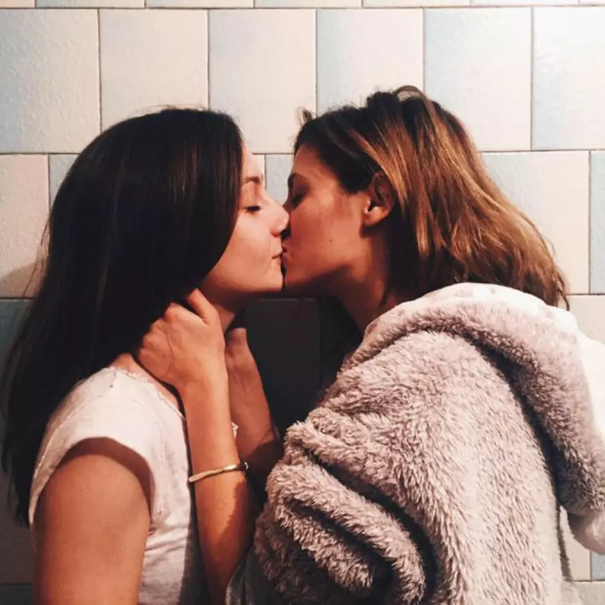 VIDEO/ Ada Galeș, actrița de la #rezist care vrea să schimbe lumea prin teatru. Premiată pentru talent, concediată pentru indisciplină