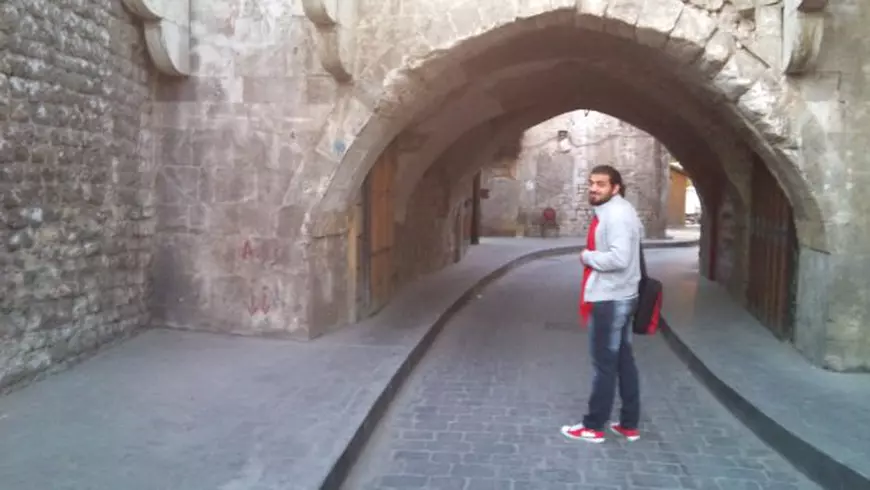 Când bombele tac, muzica poate să înceapă. Povestea refugiatului care a pierdut totul în Siria, dar și-a regăsit sufletul în România