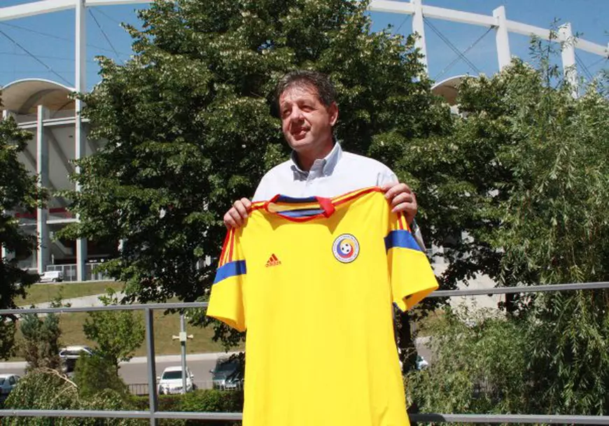 UPDATE | EXCLUSIV. Băutură și golănie la naționala U19 de fotbal a României, la turneul din Grecia. Vedeta Vlad Dragomir, de la Arsenal, l-a bruscat pe Gheorghiță Geolgău. Reacțiile celor implicați