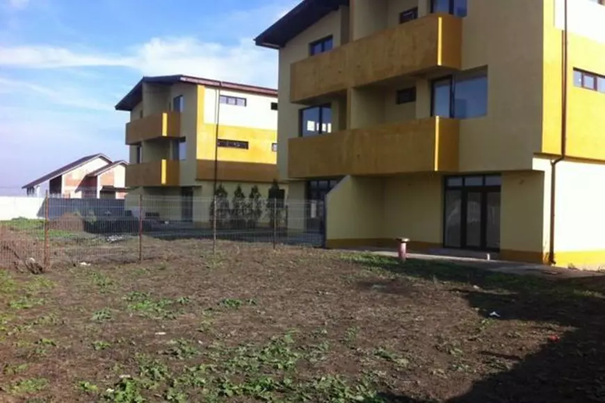 Casă de vânzare în Tătărești