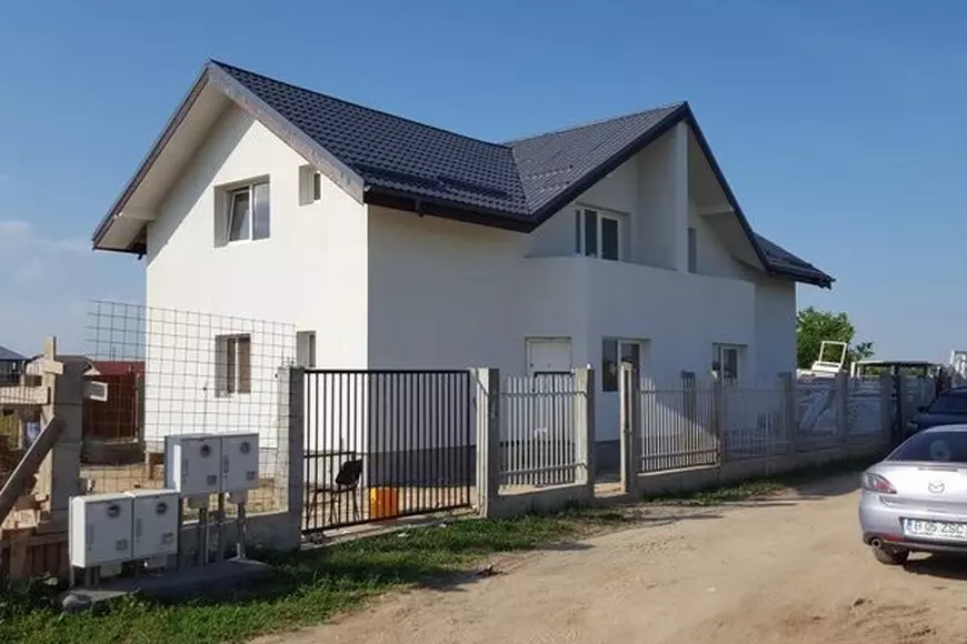 Casă în Mogoșoaia de vânzare