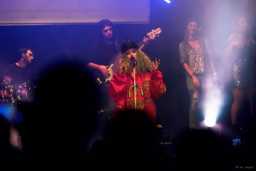 Cerere în căsătorie la concertul Deliei de la Londra