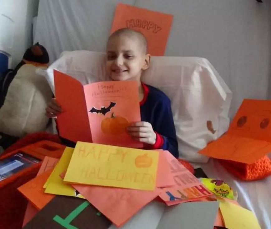 Băiatul bolnav de cancer care voia să sărbătorească pentru ultima oară Crăciunul a decedat. Anunțul făcut de familia sa