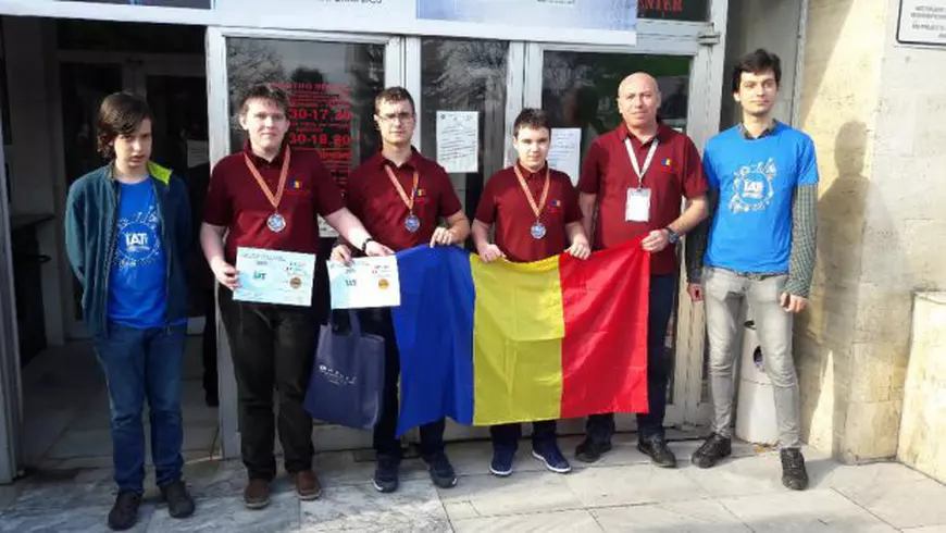 Echipa de juniori a României de la Turneul Internaţional de Informatică 