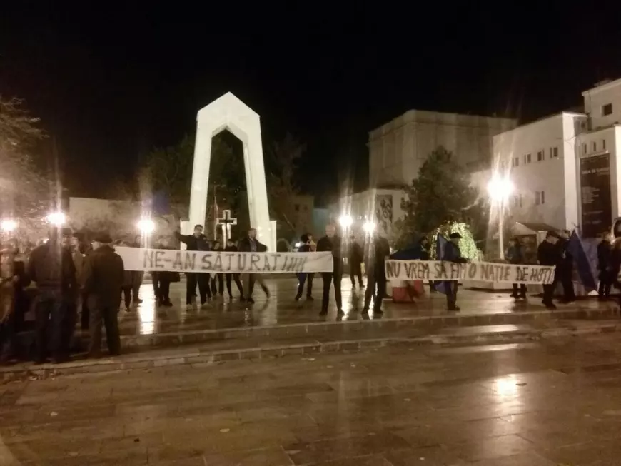 #SalariileRomanilor. Mii de oameni au protestat în București și în alte orașe, împotriva noilor măsuri fiscale