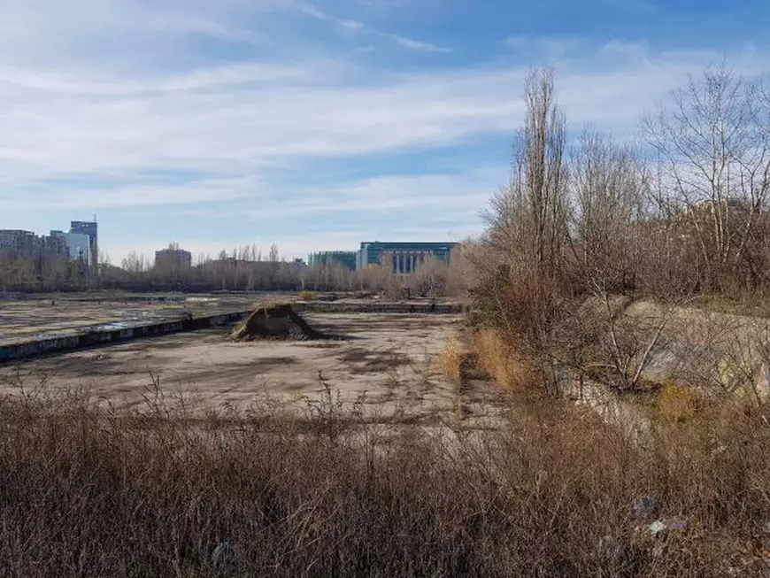 Război între Primăria Capitalei și Guvern pentru un teren de zeci de milioane de euro din inima Bucureștiului