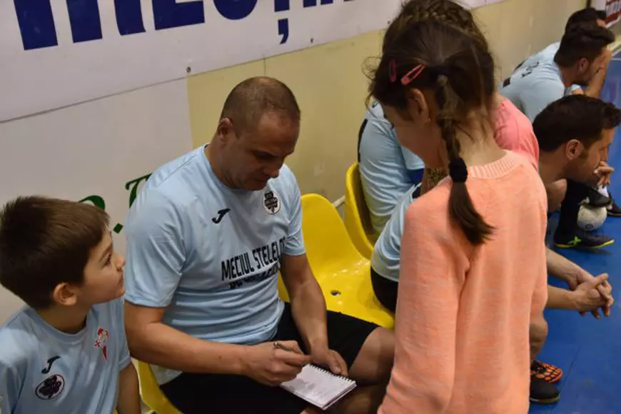 Grăsuțul Tibi Ghioane și colegii lui de la Allstadt au câștigat Turneul vedetelor de la Brașov. Eurofantasticii Stelei nu au trecut de faza grupelor