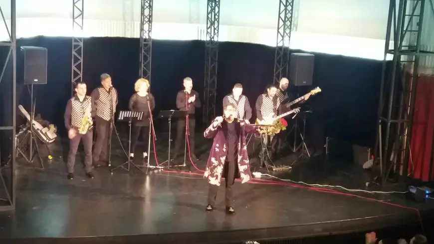 EXCLUSIV/Fuego, cât pe ce să fie linșat de fani. S-au călcat în picioare ca să-l atingă!