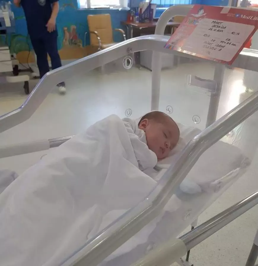 Prima imagine cu fetița Oanei Matache. Ce frumoasă e nepoata Deliei