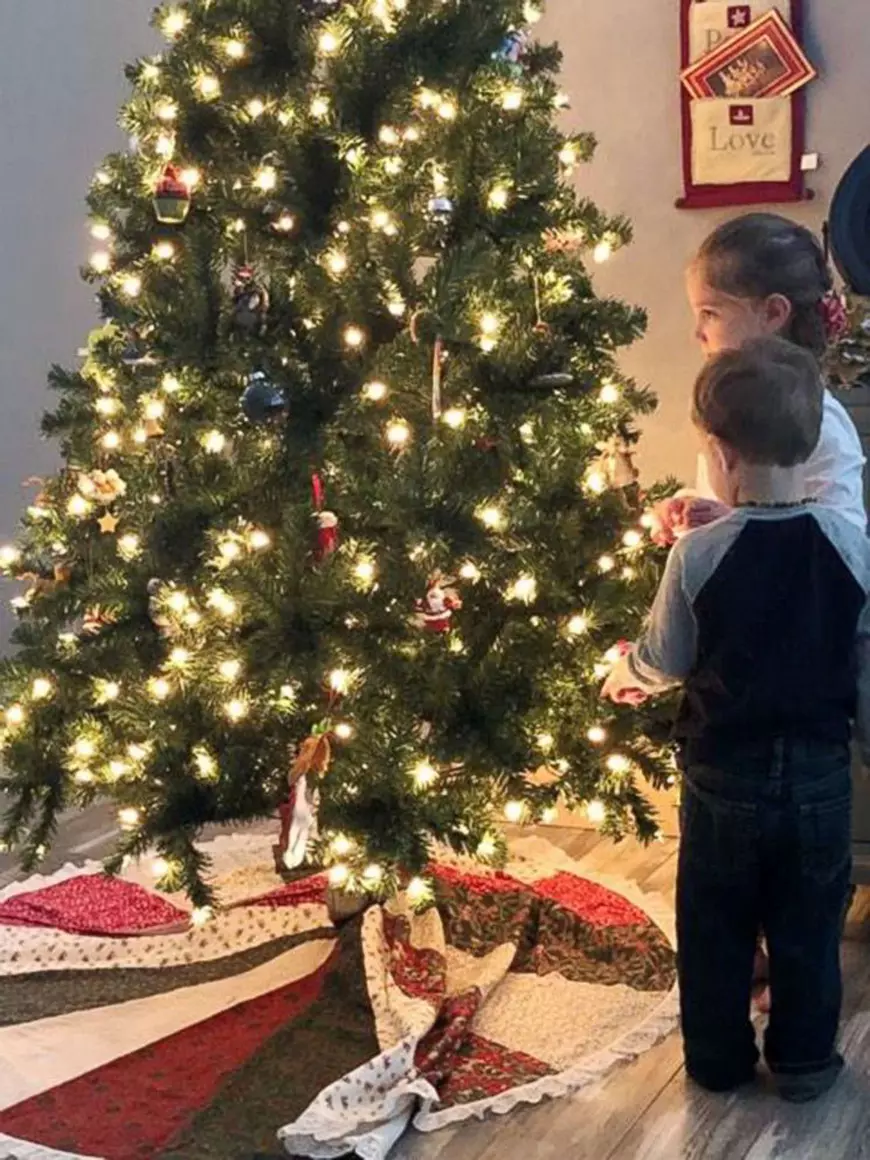 O femeie din Alabama a ajutat aproape 200 de familii afectate de uraganul Harvey să aibă un Crăciun fericit