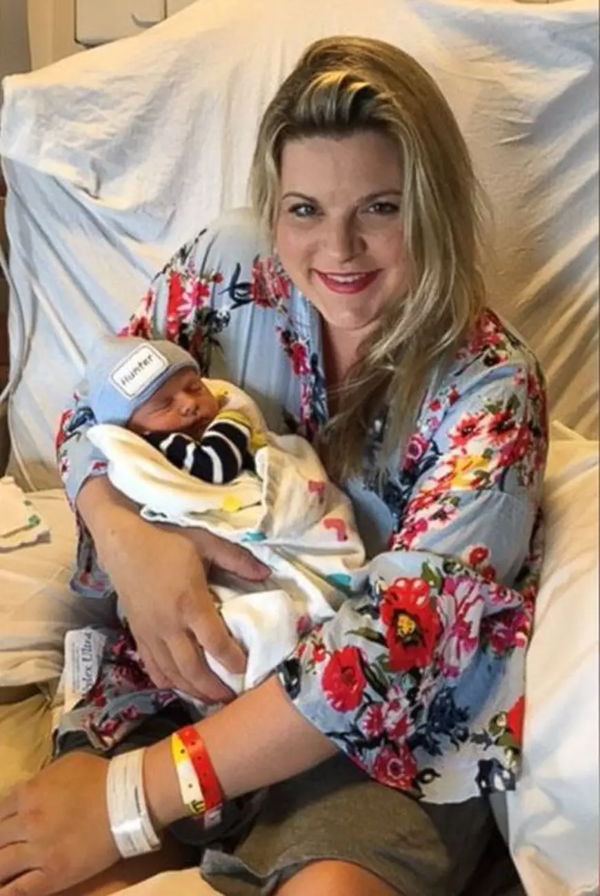 O femeie din Alabama a ajutat aproape 200 de familii afectate de uraganul Harvey să aibă un Crăciun fericit