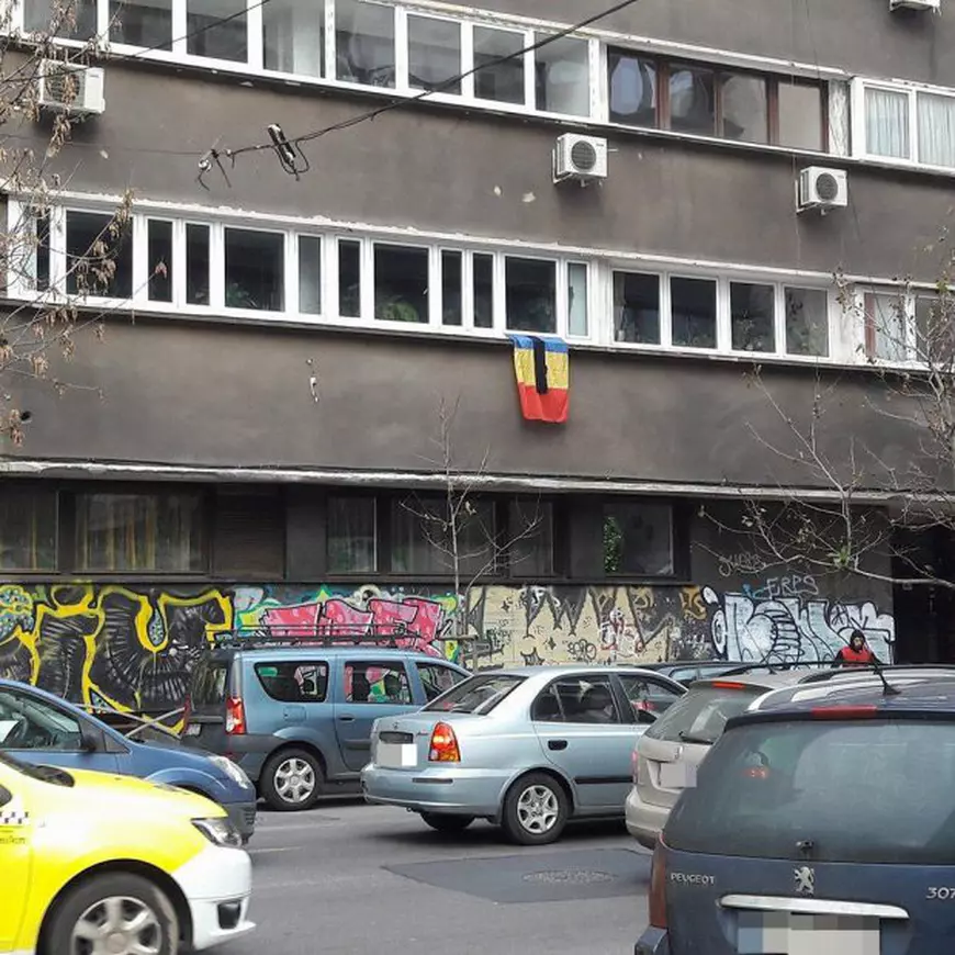 doliu geam romani bucuresti2