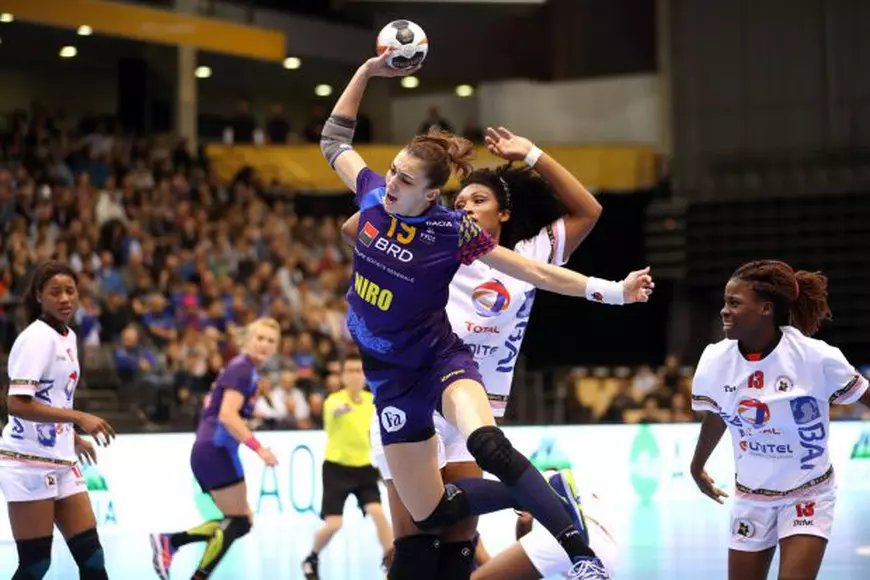 LIVE&VIDEO România - Angola, la Campionatul Mondial de handbal feminin 2017. Egal la pauză, chinurile facerii pentru succes! Joc împiedicat, echipa din Africa a condus și la patru goluri! Dar avem 4 victorii din 4