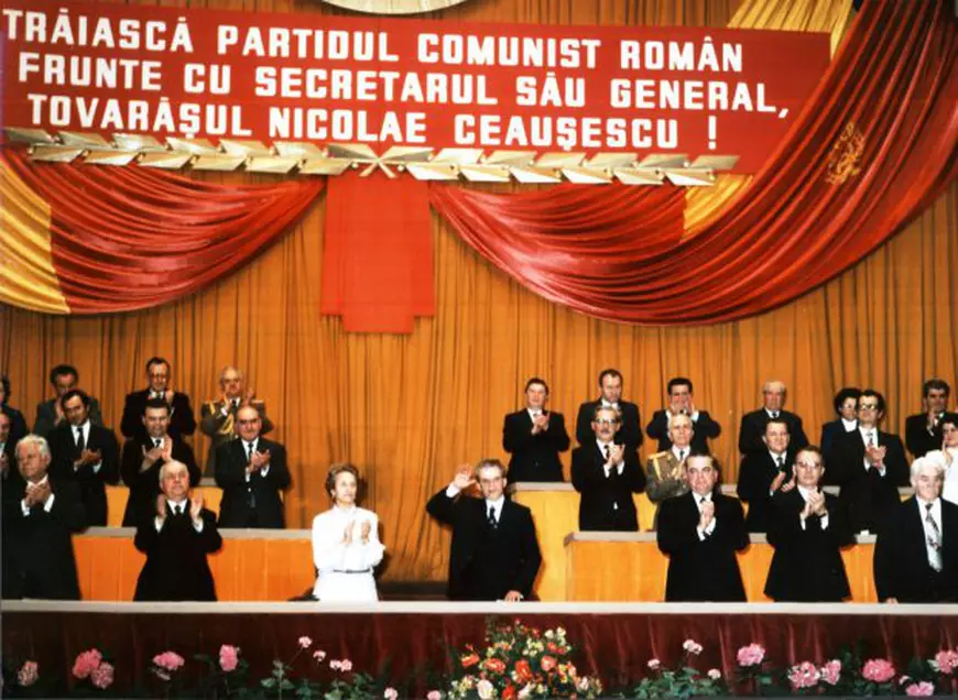 Plopul care ”a făcut” mere în decembrie 1989 și l-a dărâmat pe Ceaușescu