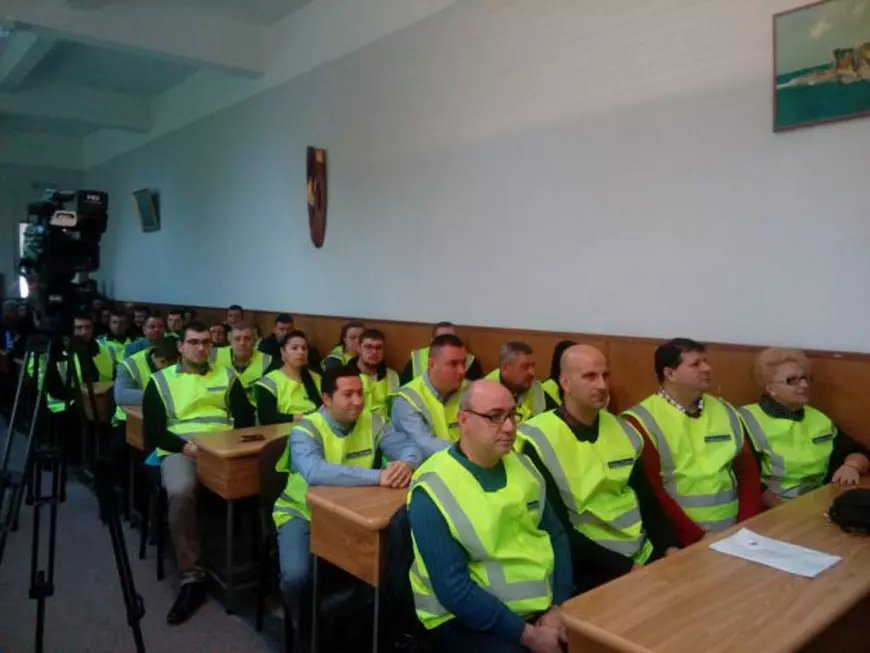REPORTAJ/O pensionară, o controloare de bilete și un inginer sunt voluntari la Poliția Locală Galați