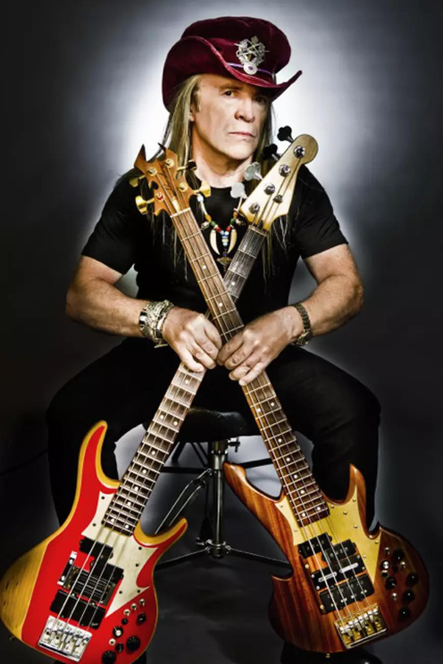 EXCLUSIV/ Grupul Metropol împlinește anul acesta 50 de ani de la înființare. Marius "Bubu" Luca vine din Canada să sărbătorească și să cânte!