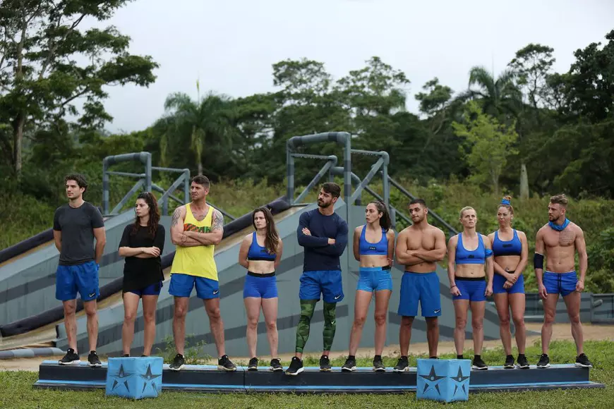 EXCLUSIV/Vedete și foști sportivi de performanță, „îngenuncheați” de oamenii obișnuiți. Le-au dat clasă la aspectul fizic