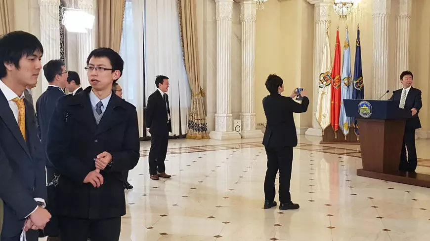 VIDEO | Premierul Japoniei, vizită istorică în România. A găsit țara fără Guvern, dar vrea să investească într-o magistrală de metrou.  FILMUL ZILEI