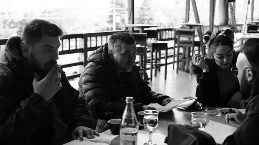 Ce a filmat Bendeac în pubul lui Doroftei din Ploiești. ”A fost bătaie mare. Moșu a revenit în ring” | FOTO