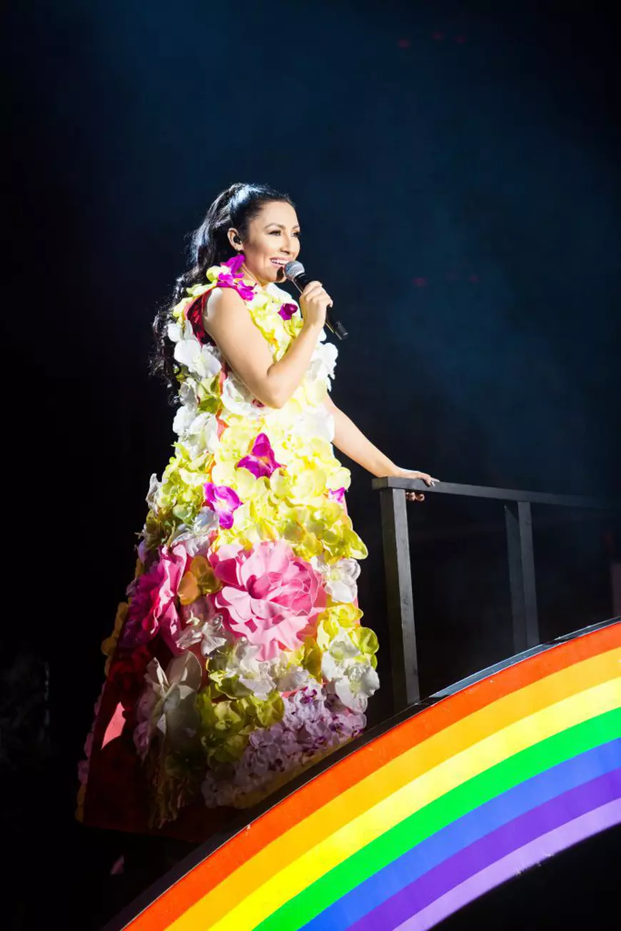 Cât au încasat artiștii de la noi pe un singur concert. Delia nu s-a dat jos din pat fără 15.000 de euro | FOTO