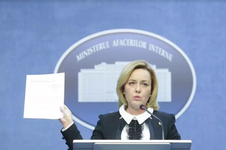Carmen Dan, ministrul de Interne, spune că Poliția nu se închide la ora 16.00