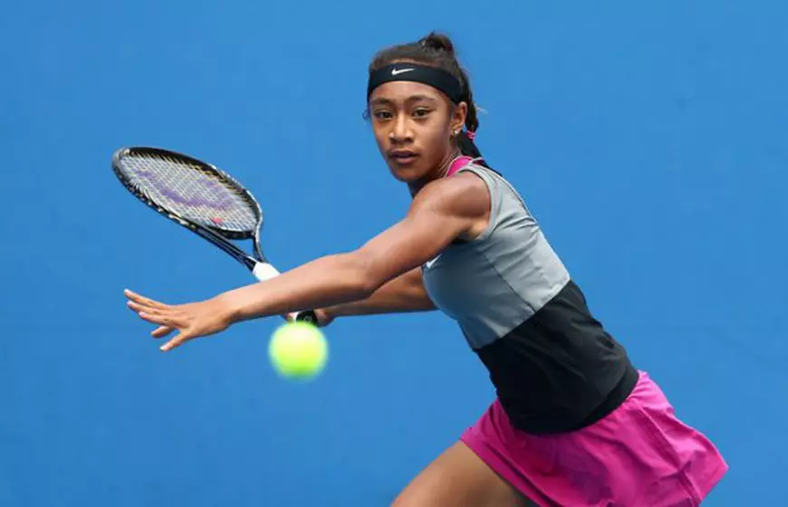 Cine e Destanee Aiava, adversara Simonei Halep în primul tur de la Australian Open 2018. Întâlnirea cu Graff, idolul Serena, recordul de anul trecut, presiunea părinților și fractura de stres